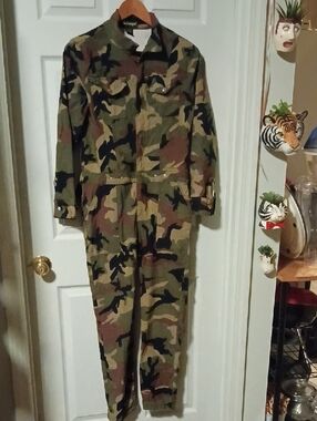 like an angel Women's Camo Pajama Jumpsuit in Green/Brown/Black